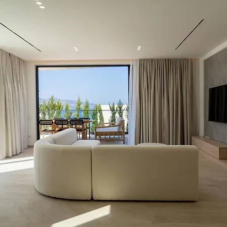 Villa Mediterranean Waterfront *