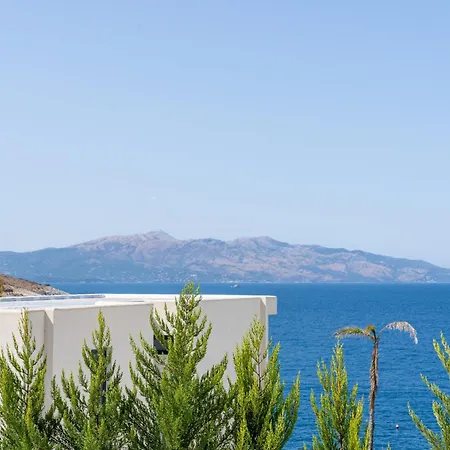 Mediterranean Waterfront Villa *